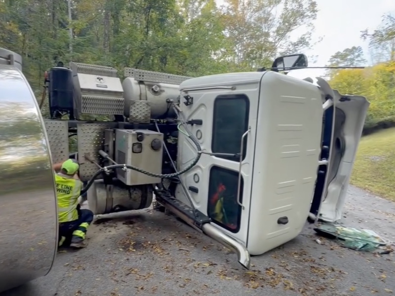 Holcomb Rock Road semi recovery